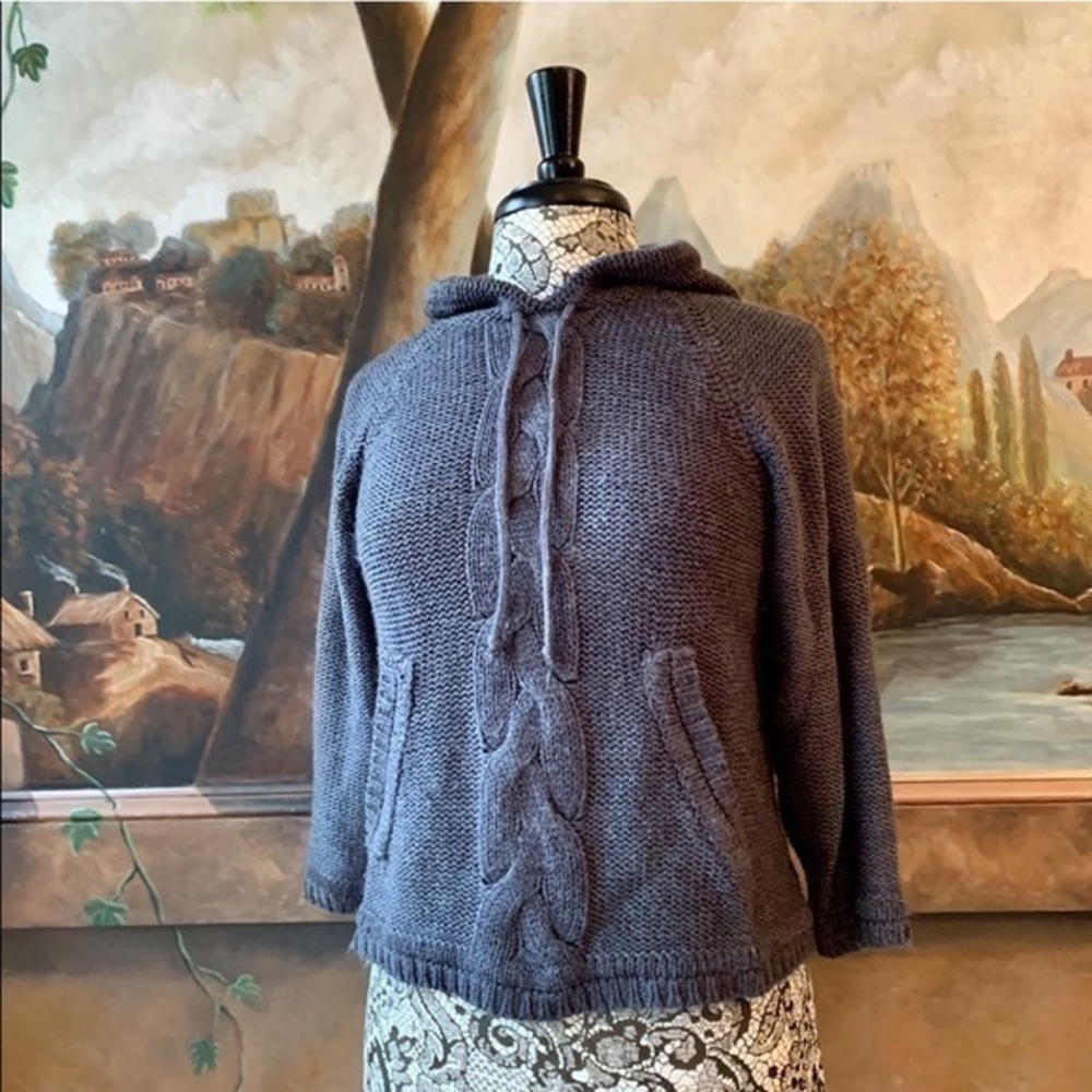 Gray Cowl Neck Sweater with Ribbed Detailing